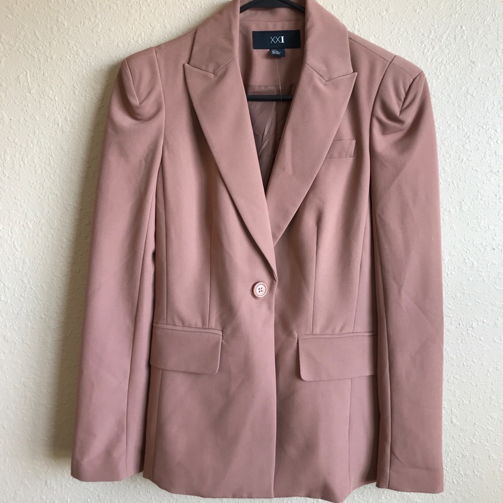 Blush toned blazer with padded shoulder